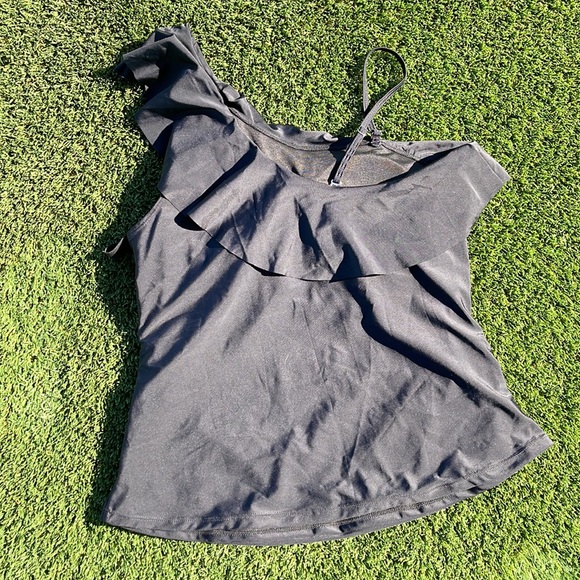 WOMEN’S | One Shoulder Ruffle Swimsuit TOP | Color is Black | Size: XL 16 | NWOT - Picture 4 of 10